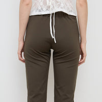 【NEW】Capri Pants