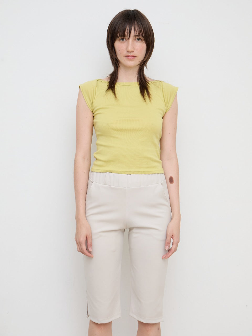 【NEW】Capri Pants