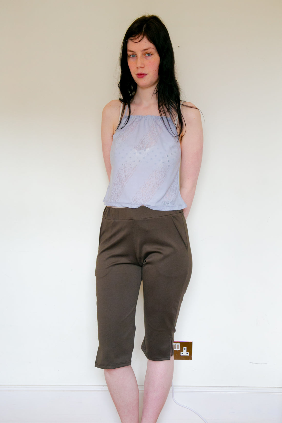 【NEW】Capri Pants