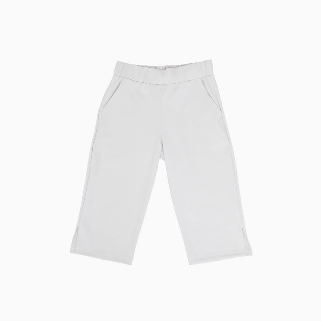 【NEW】Capri Pants